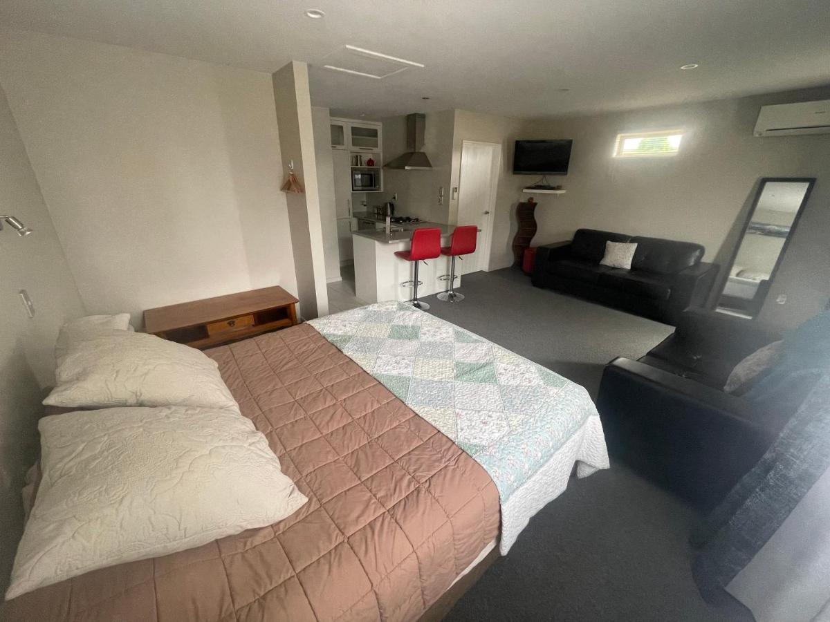 Springfield Motel And Lodge Bagian luar foto