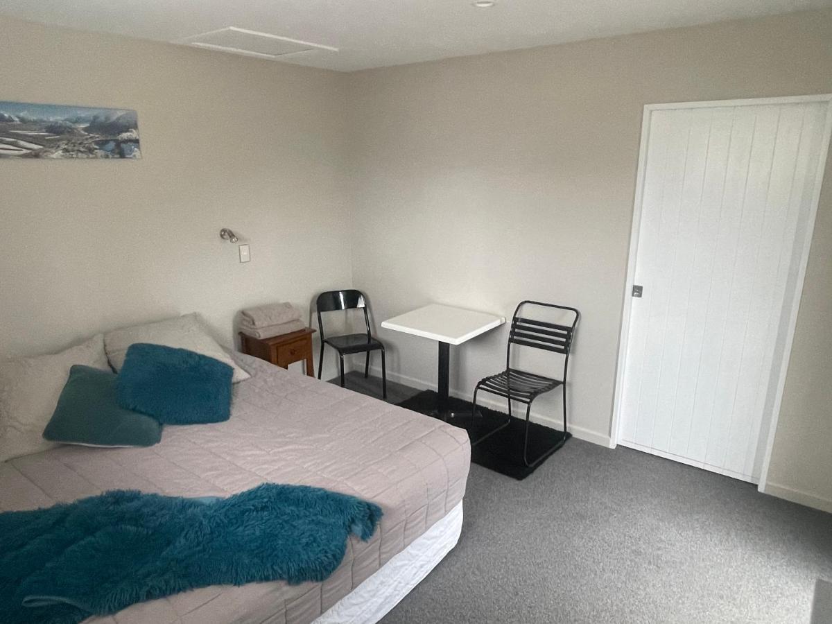 Springfield Motel And Lodge Bagian luar foto